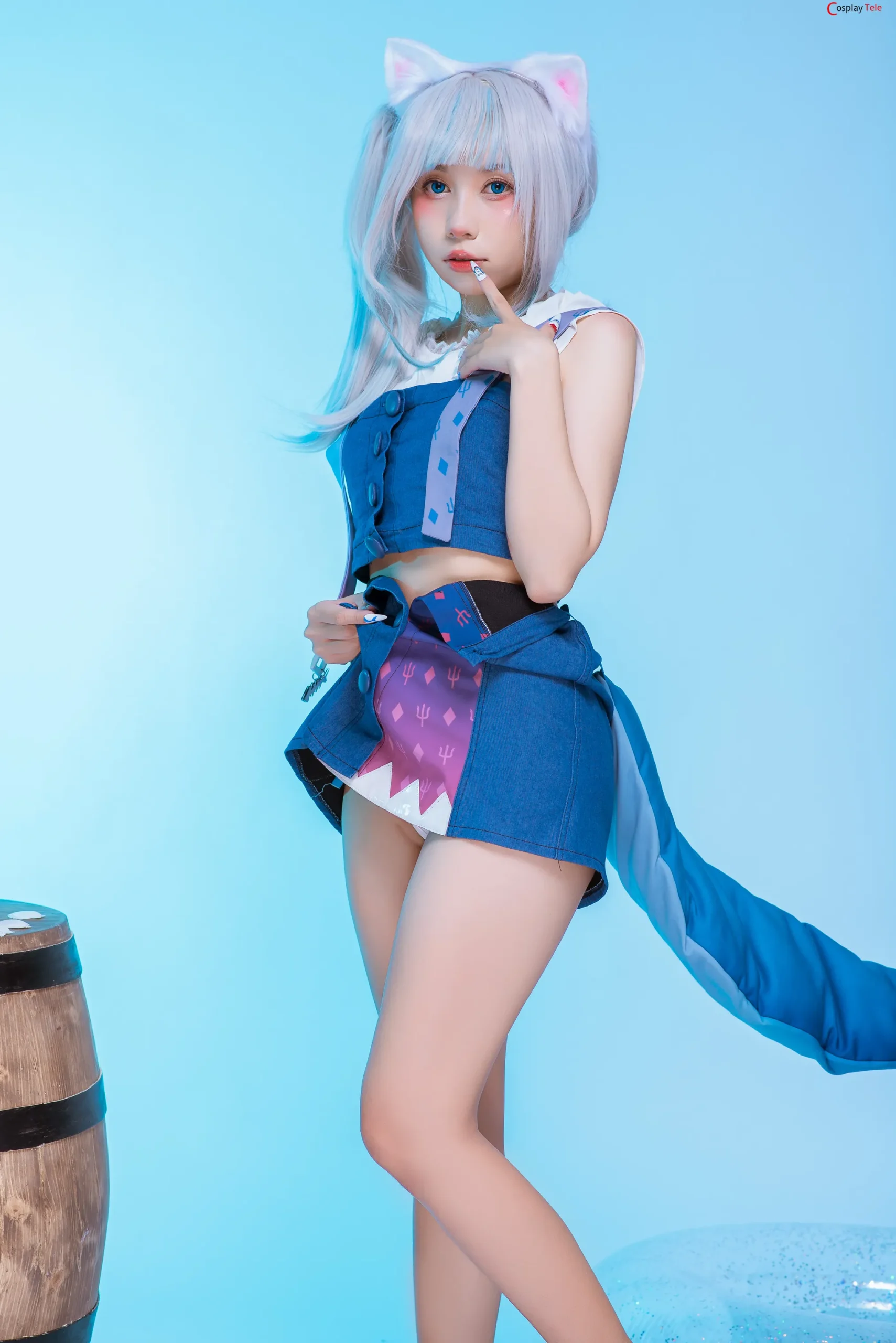 Ayaka cosplay Gawr Gura %E2%80%93 Hololive 25 result scaled 1