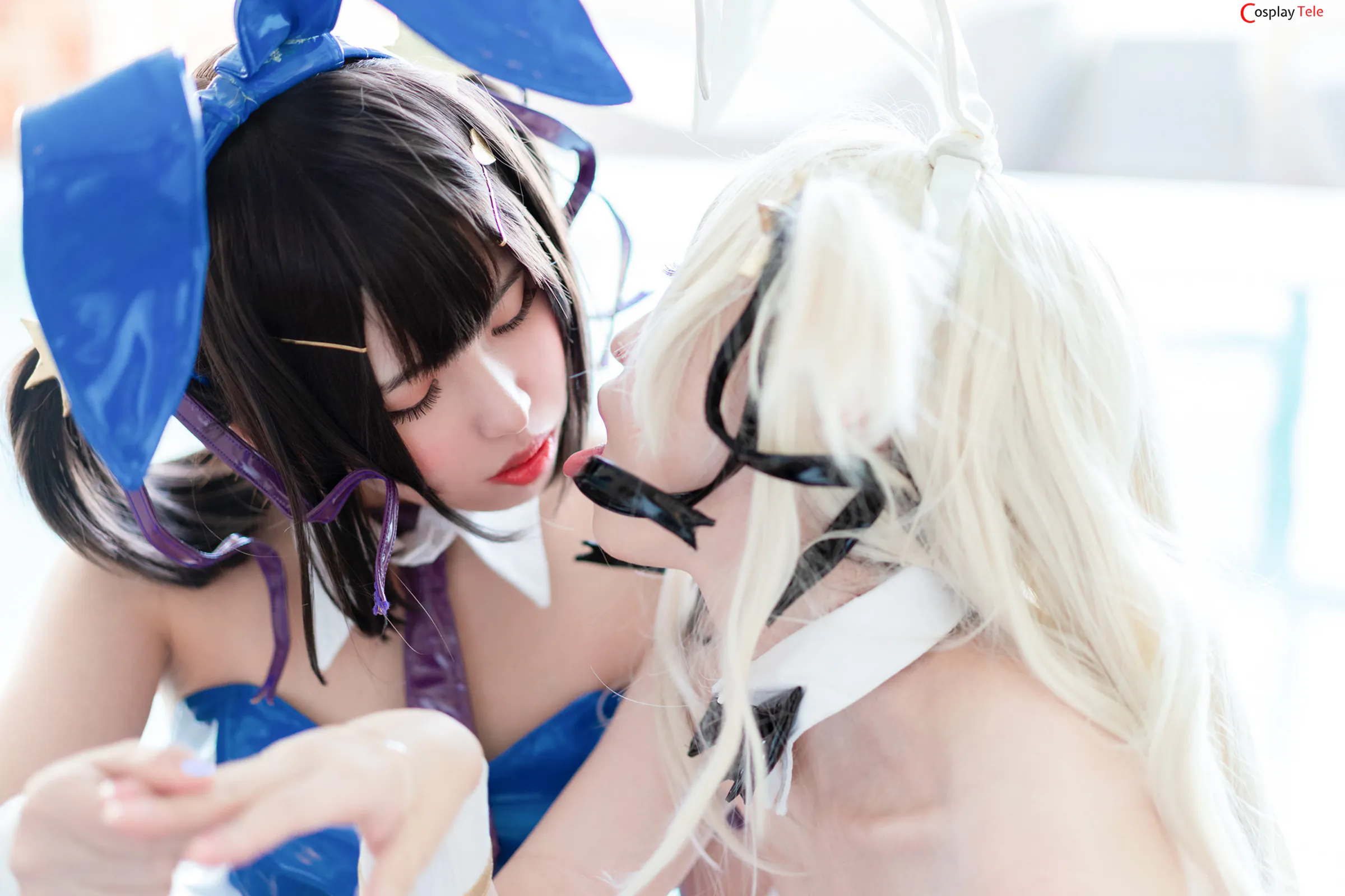 Unknown Cosplayer cosplay Prisma and Illya FateGrand Order 85 result